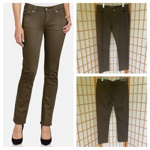 Levi’s Classic Mid Rise Dark Green Skinny Jean SZ 16